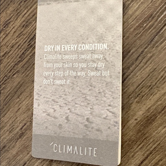 NWT [adidas] Nebraska Cornhuskers NCAA 1/4 Zip Pullover Sweatshirt Youth M 10/12 - Picture 11 of 12